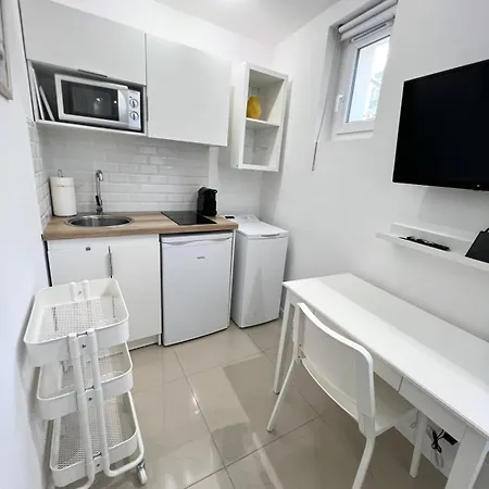 Appartement Les Pins Pinede Sector - 2 People Juan-les-Pins