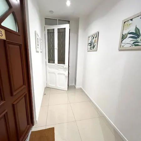 Appartement Les Pins Pinede Sector - 2 People